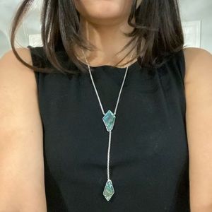 Kendra Scott necklace